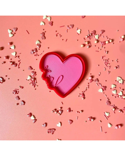 Формочка-вирубка для пряників Сердечко love 
