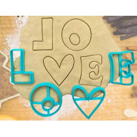 Формочка-вирубка для пряників LOVE 2